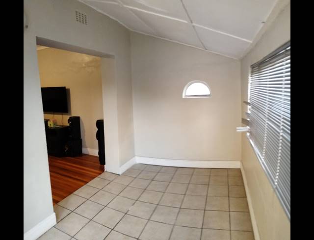 3 BEDROOM HOUSE FOR SALE IN VAN RIEBEECK HOOGTE